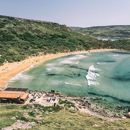 Coastal Charm Collection By Zzzing 4* St. Paul's Bay